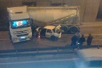 TIR ile otomobil köprülü kavşakta çarpıştı
