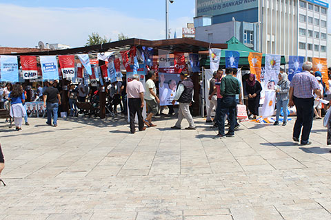 Bayramyeri’nde stant savaşları